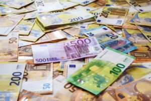 任意整理でクレカの現金化がバレたらどうなる？